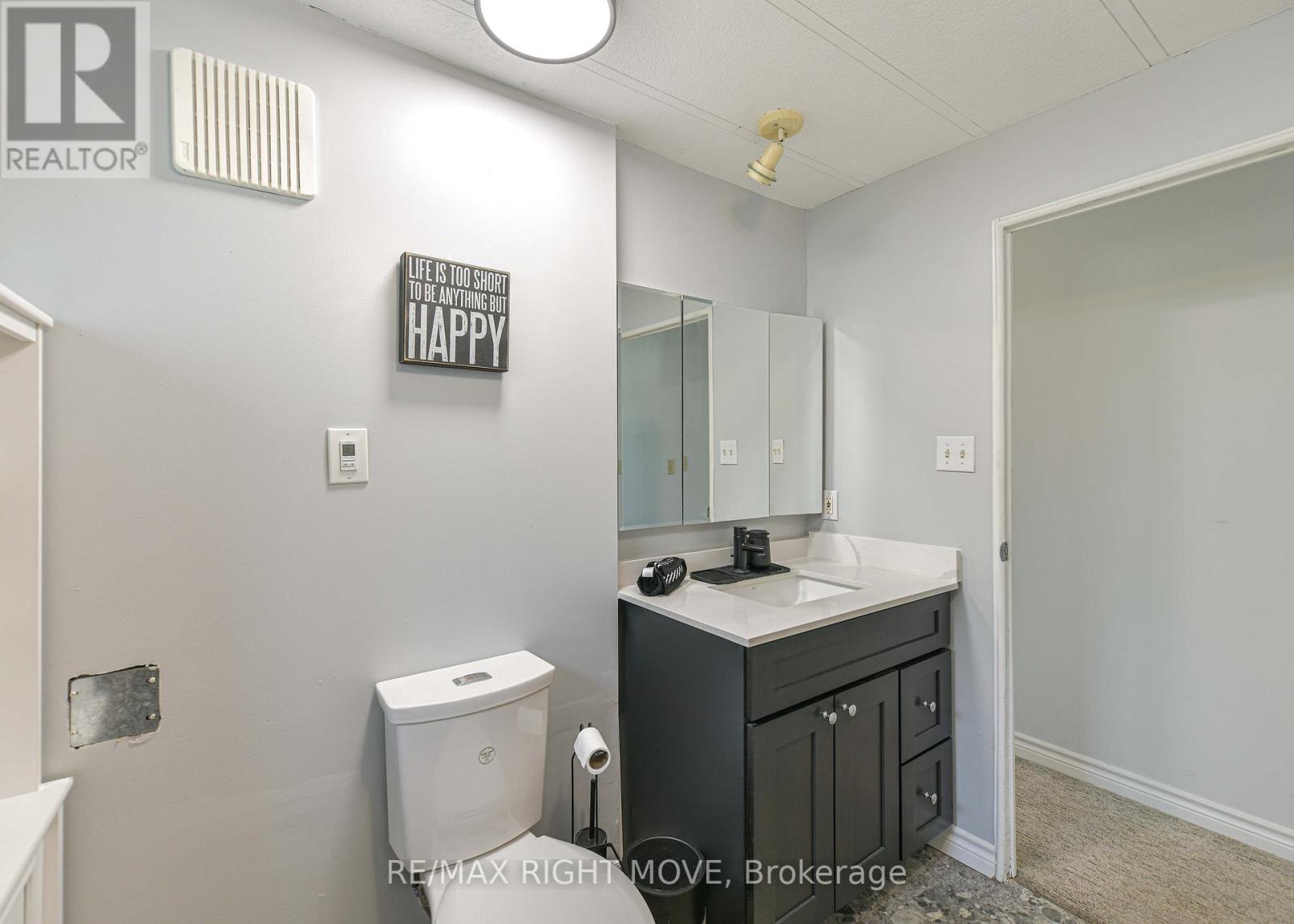 Photo 33 of 17 Balantrae Drive, Oromedonte ON