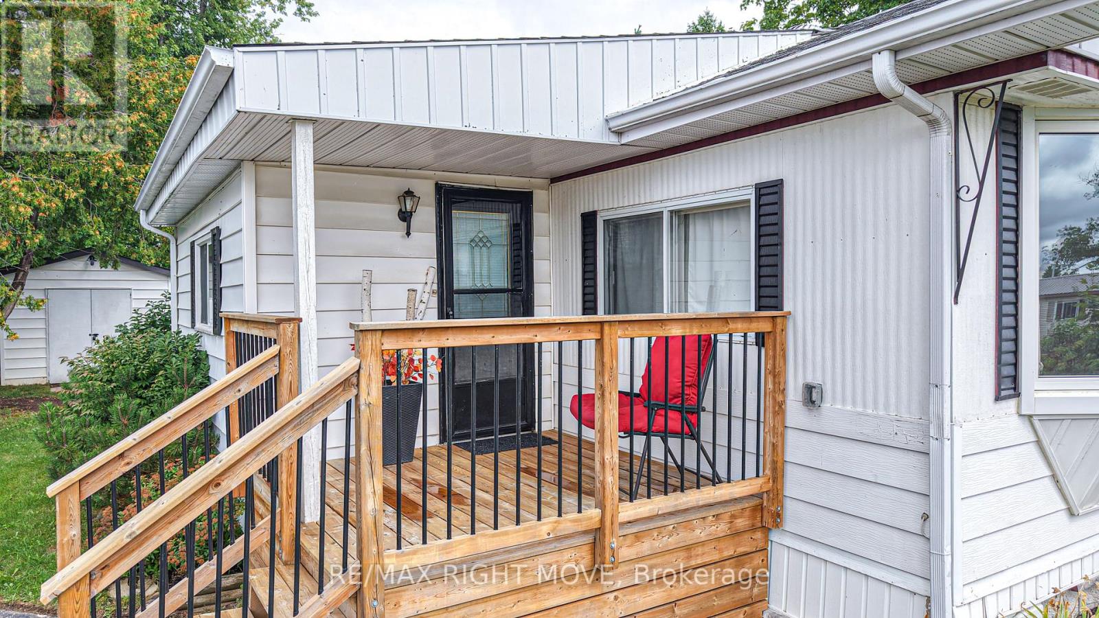 Photo 4 of 17 Balantrae Drive, Oromedonte ON