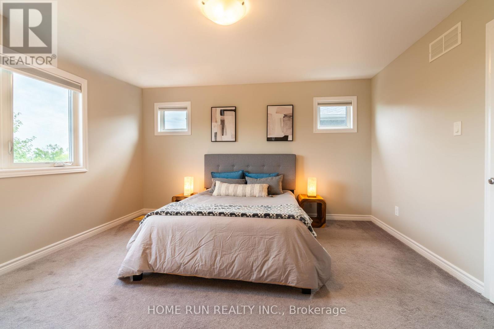 Photo 23 of 974 Kilbirnie Drive, Ottawa ON