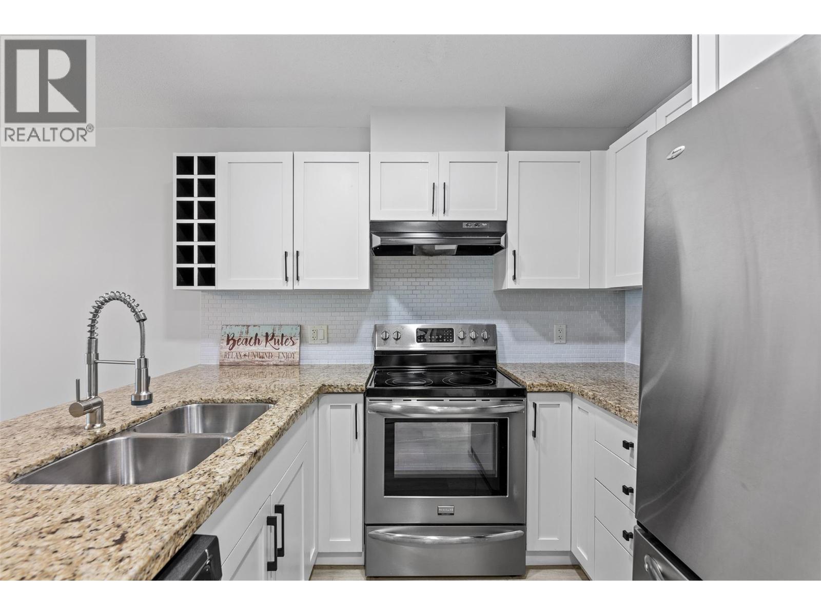 319 1083 Sunset Drive, Kelowna