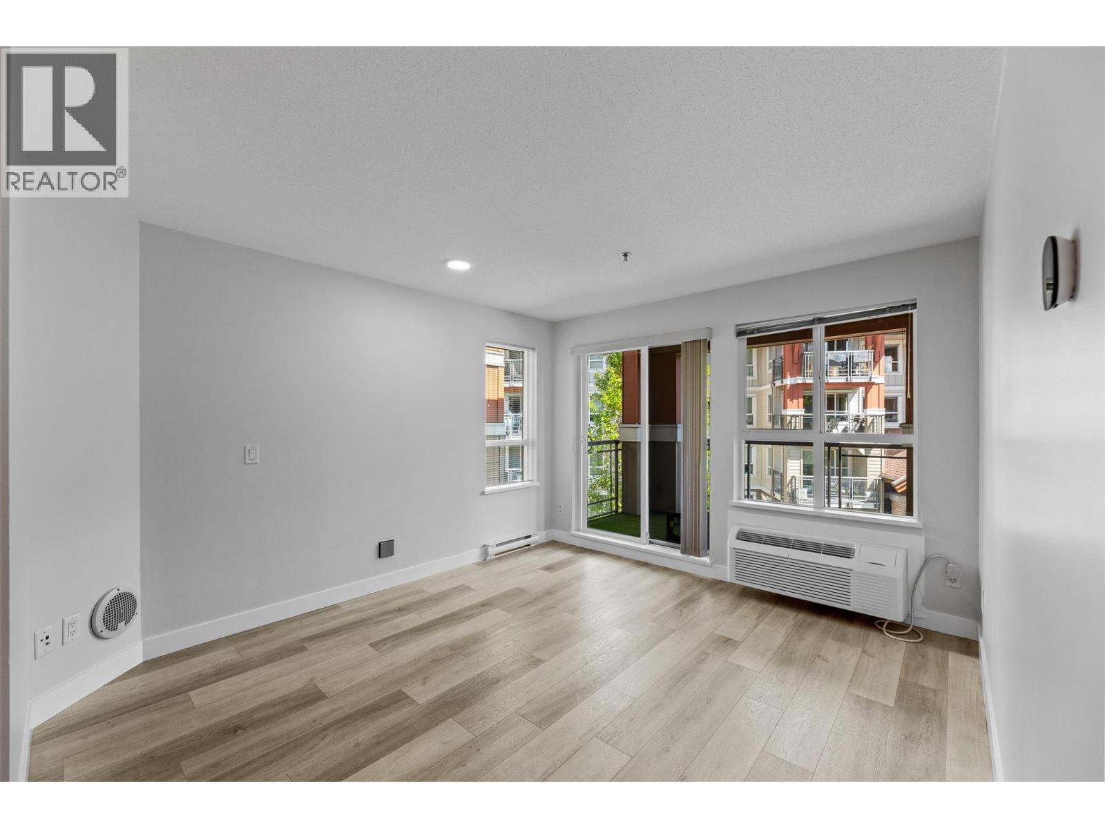 319 1083 Sunset Drive, Kelowna