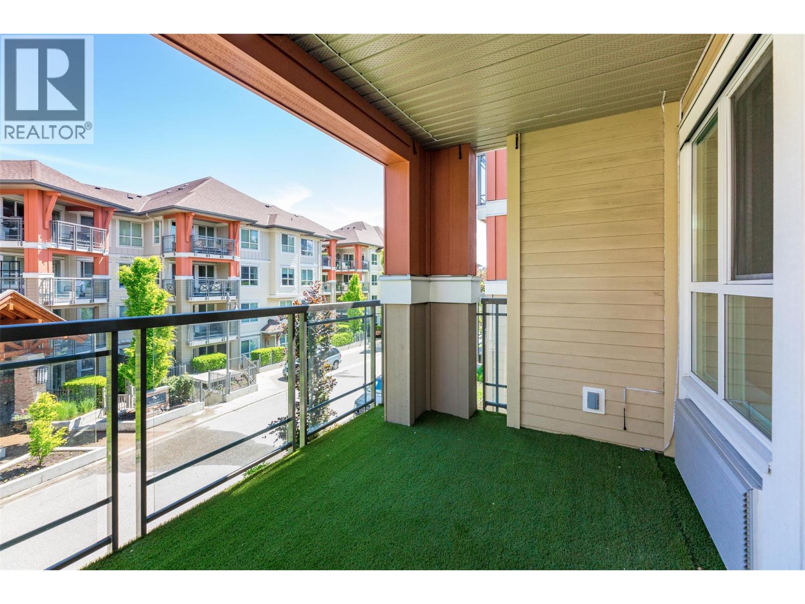 319 1083 Sunset Drive, Kelowna