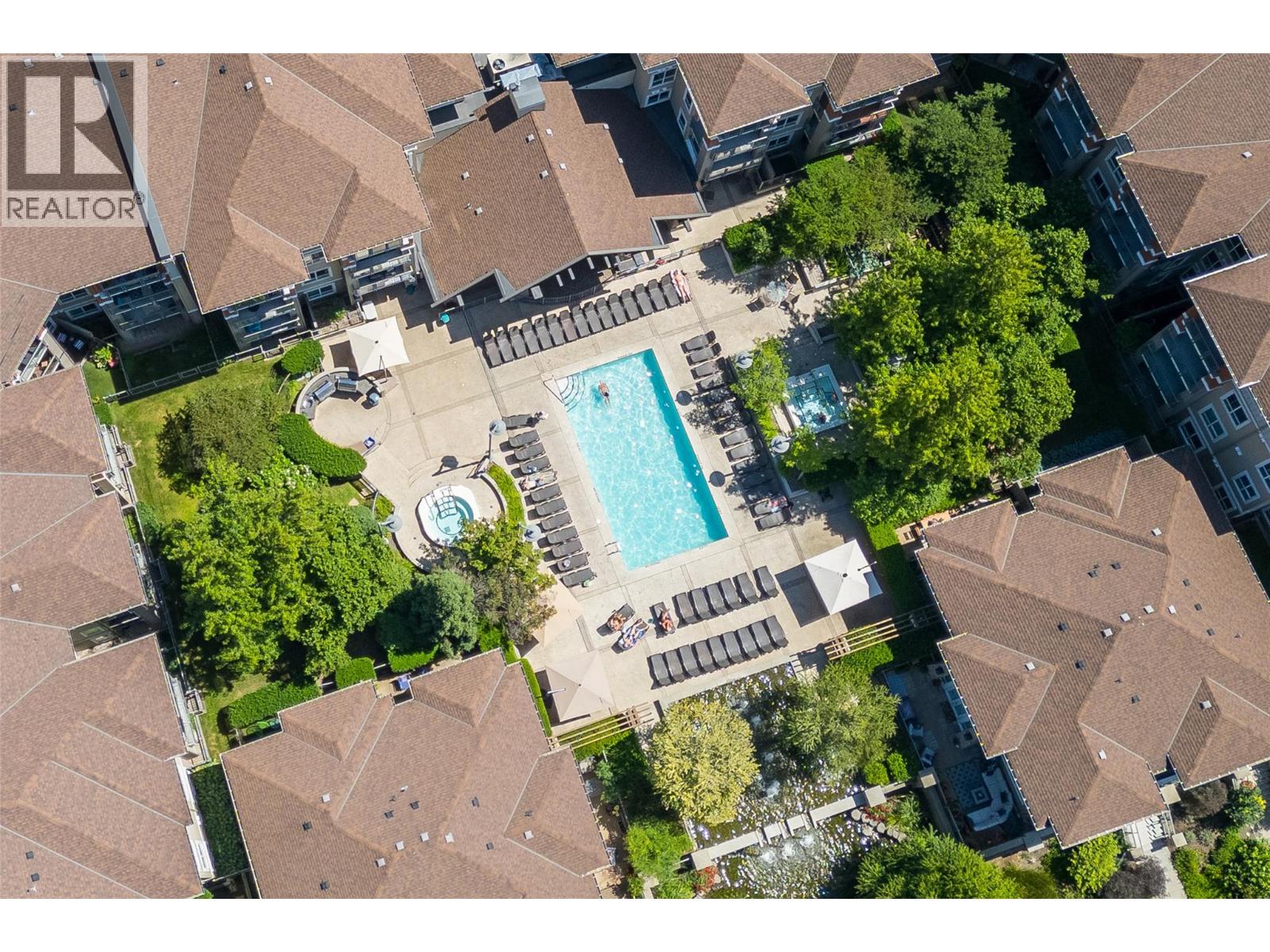 319 1083 Sunset Drive, Kelowna