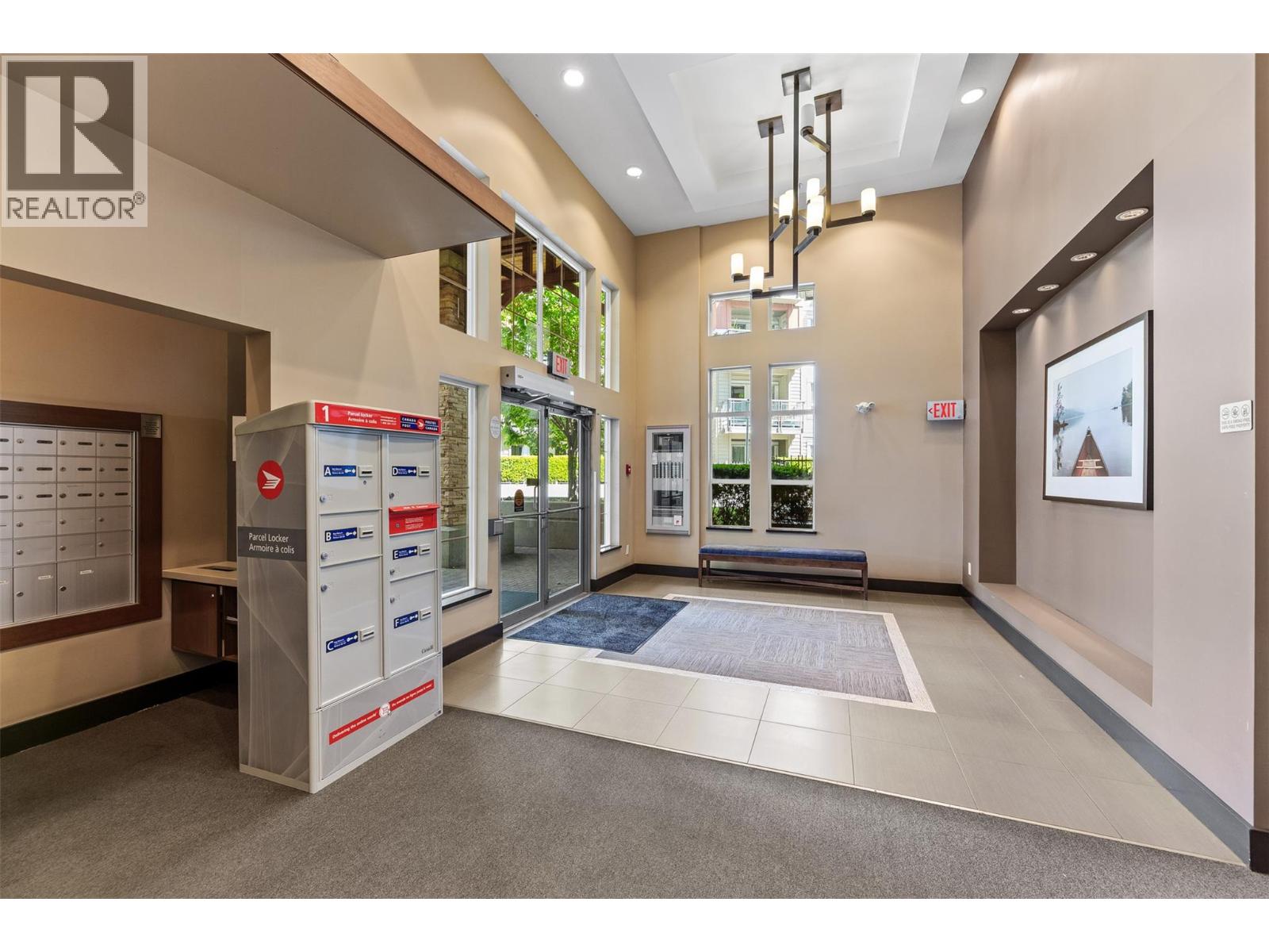 319 1083 Sunset Drive, Kelowna