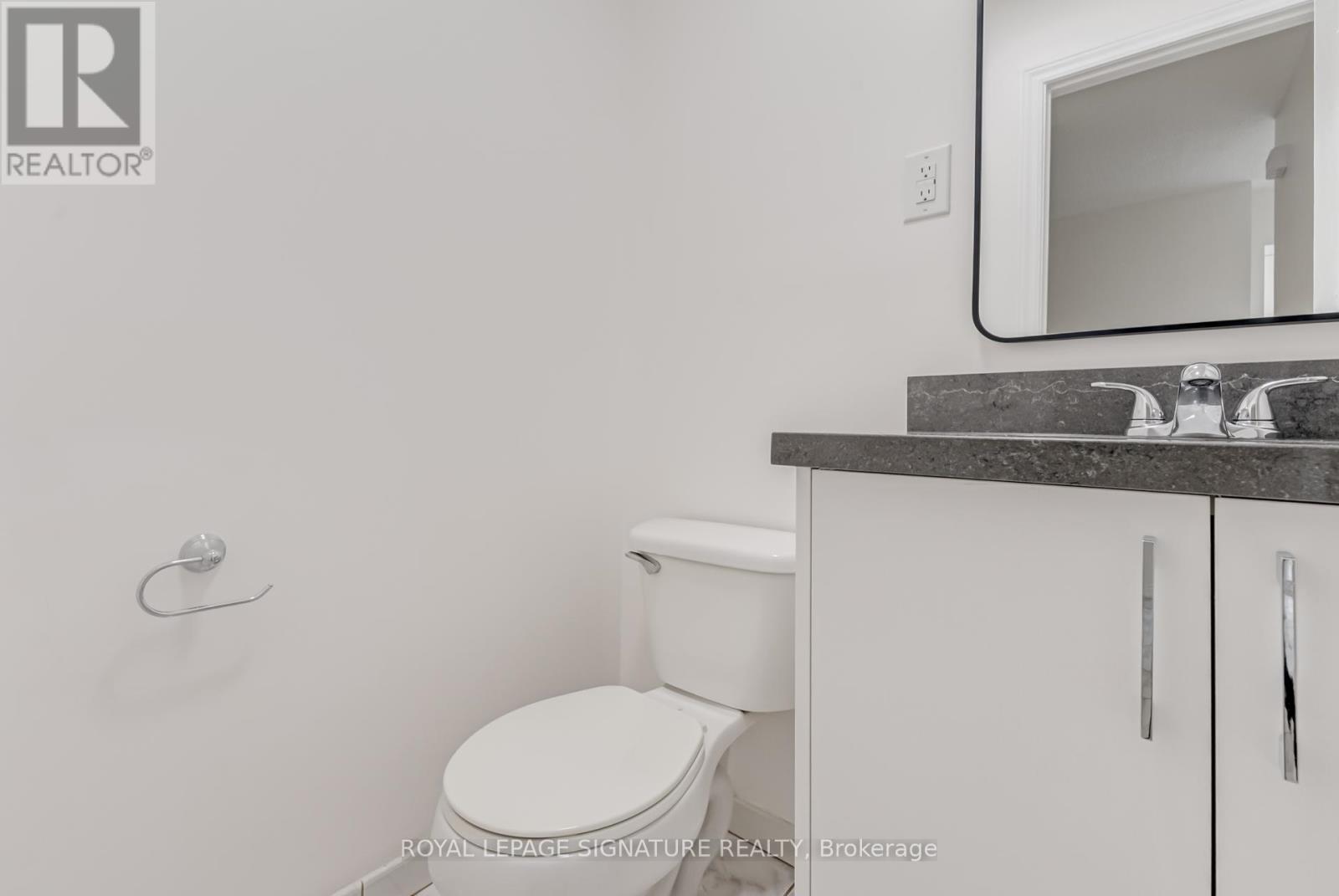 Photo 18 of 36 Denlow Drive, Brampton ON