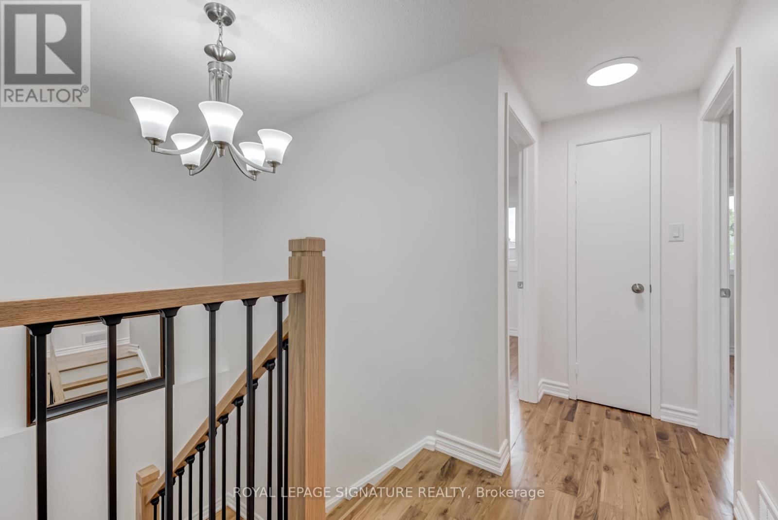 Photo 20 of 36 Denlow Drive, Brampton ON