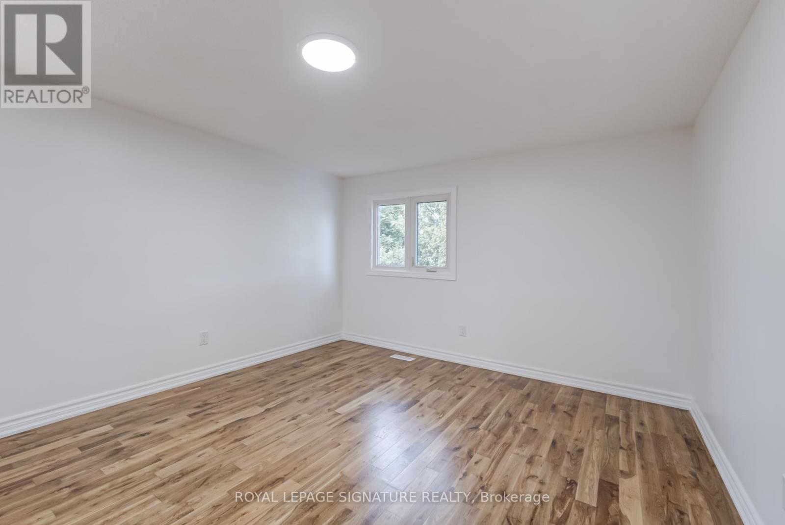 Photo 22 of 36 Denlow Drive, Brampton ON