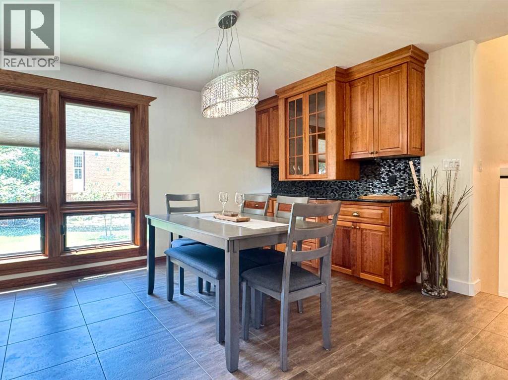 Photo 8 of 2302 14 Avenue S, Lethbridge AB