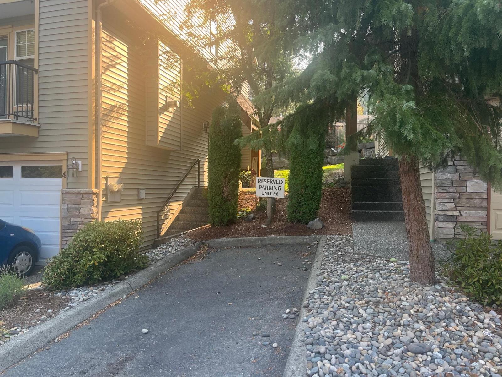 Photo 3 of 6 46840 Russell Road Promontory, Chilliwack BC