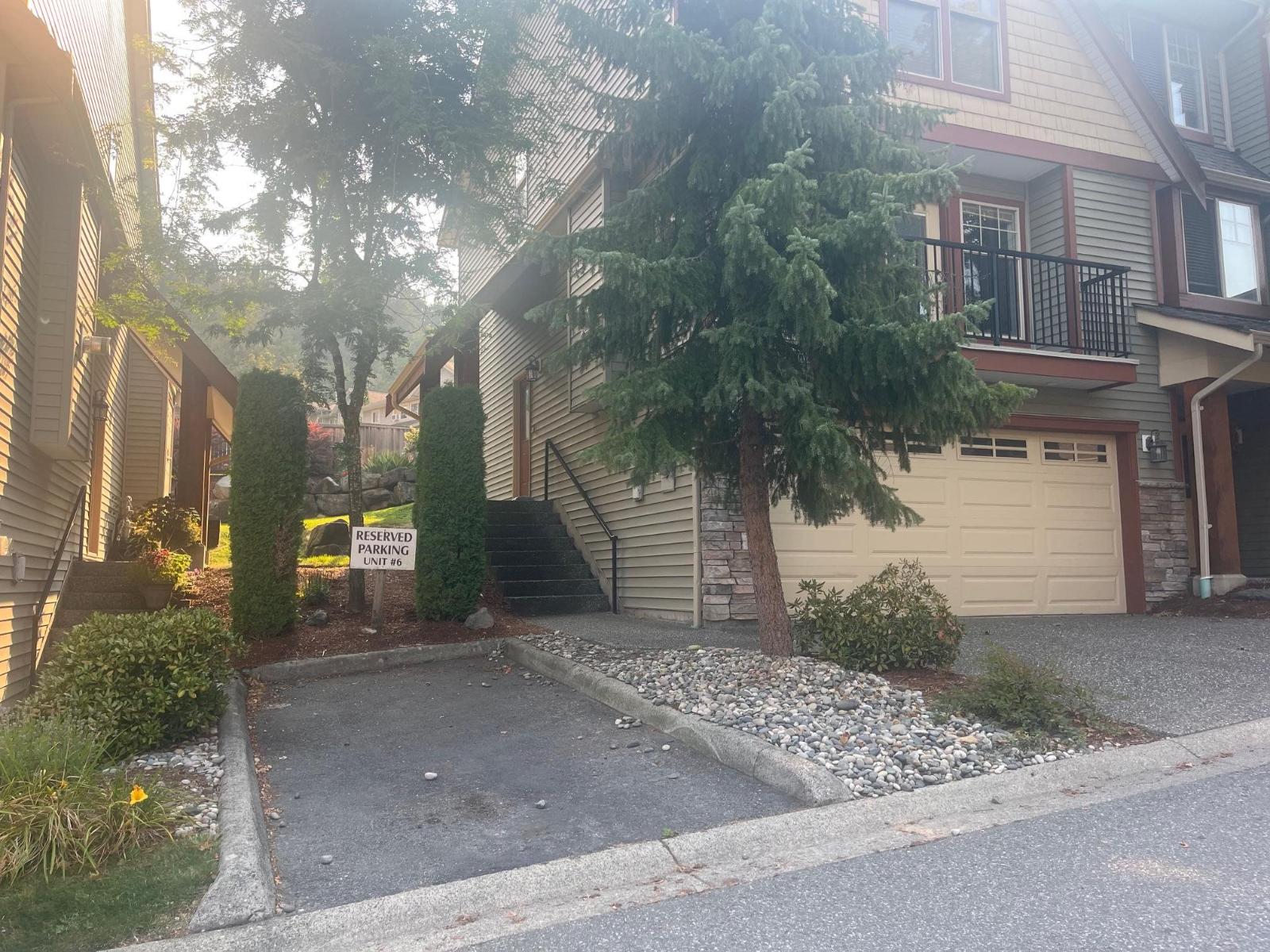 Photo 2 of 6 46840 Russell Road Promontory, Chilliwack BC