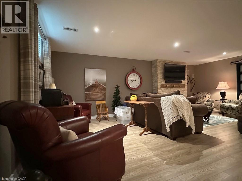 Photo 36 of 70 Kolbe Drive, Port Dover ON