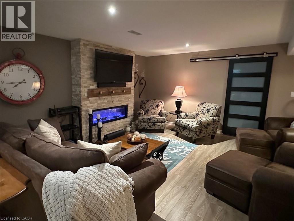 Photo 33 of 70 Kolbe Drive, Port Dover ON