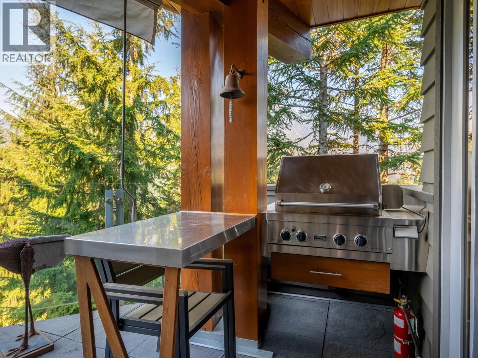 2341 GONDOLA WAY, Whistler