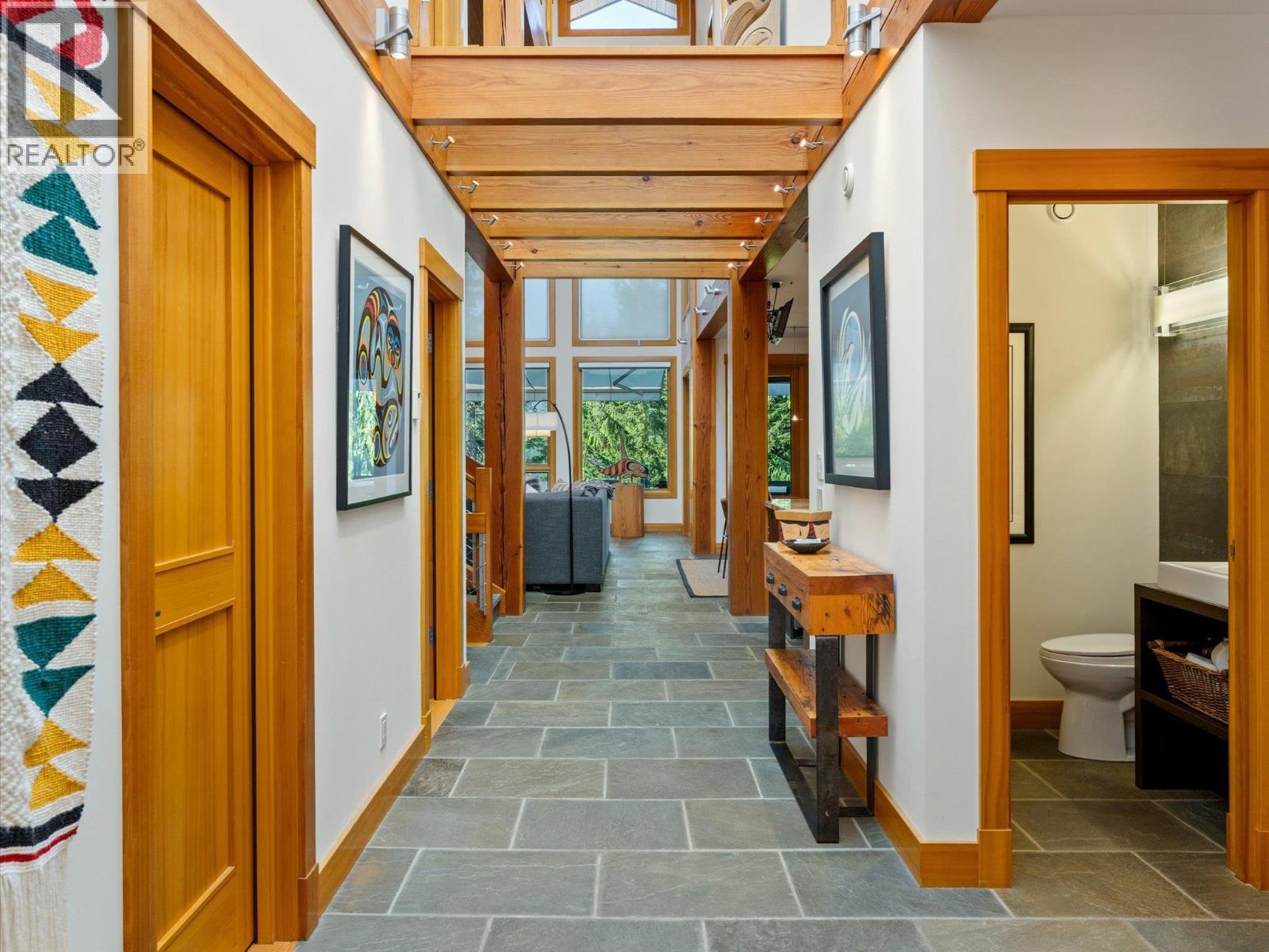 2341 GONDOLA WAY, Whistler