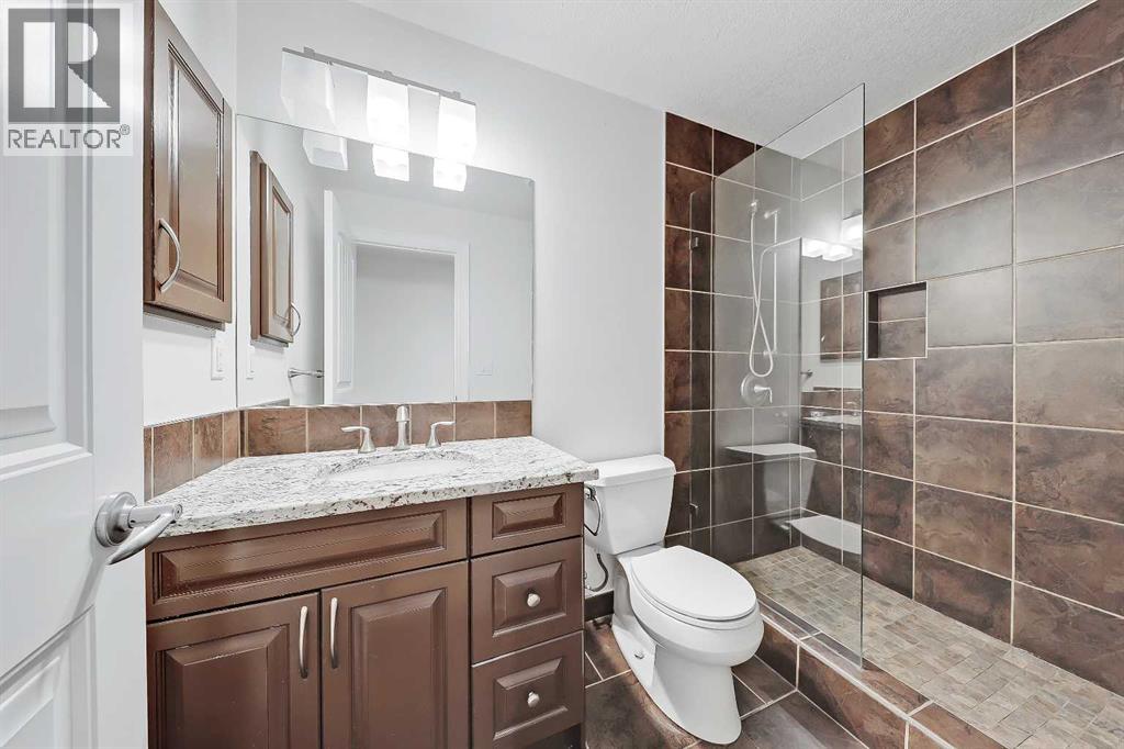 Photo 38 of 2045 48 Avenue Sw, Calgary AB