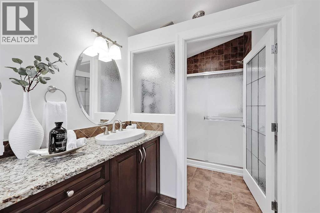 Photo 27 of 2045 48 Avenue Sw, Calgary AB