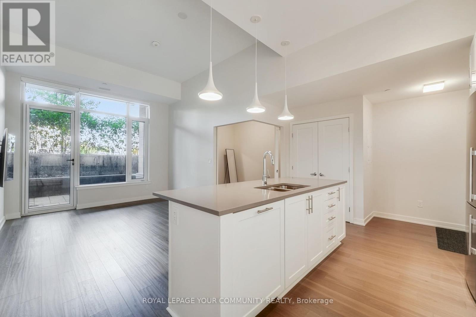 Photo 10 of 108 570 De Mazenod Avenue, Ottawa ON
