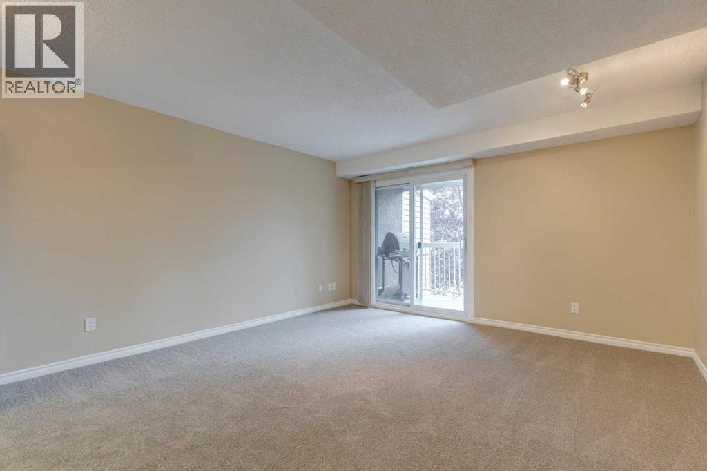 Photo 3 of 5 3015 51 Street Sw, Calgary AB