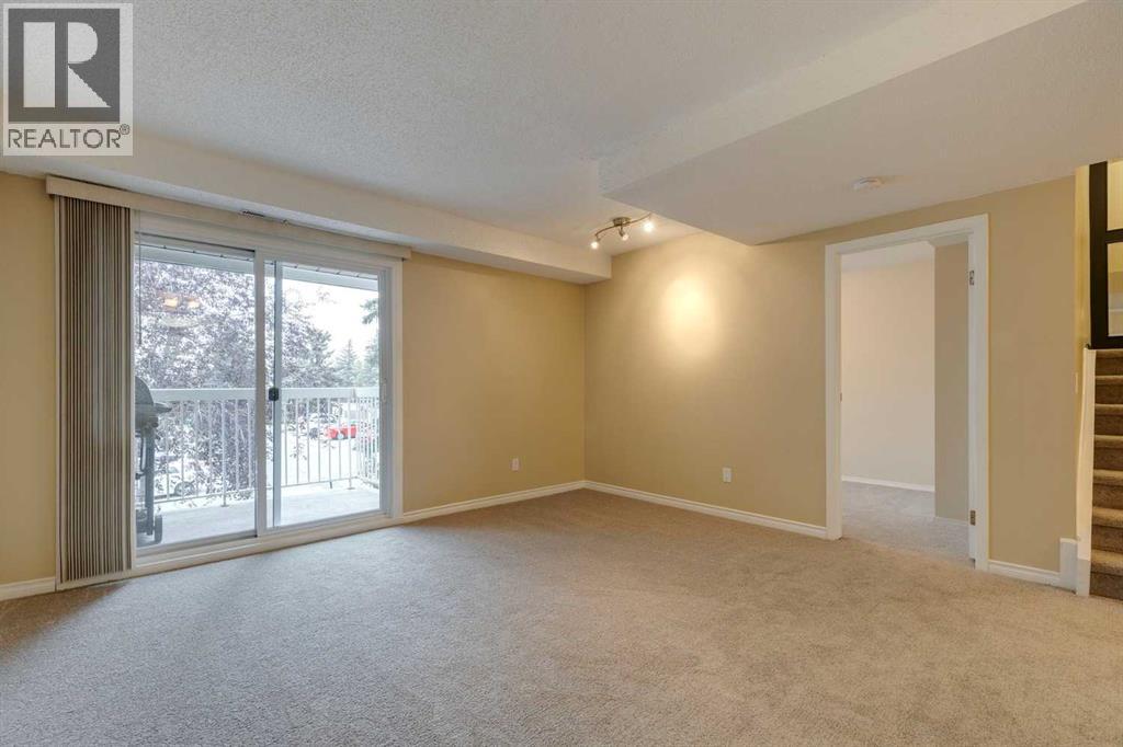 Photo 4 of 5 3015 51 Street Sw, Calgary AB