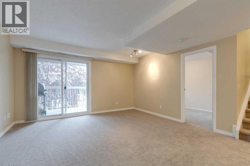 Photo 5 of 5 3015 51 Street Sw, Calgary AB