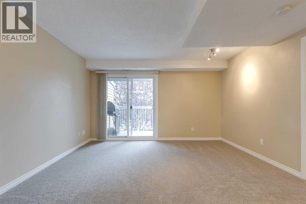 Photo 6 of 5 3015 51 Street Sw, Calgary AB