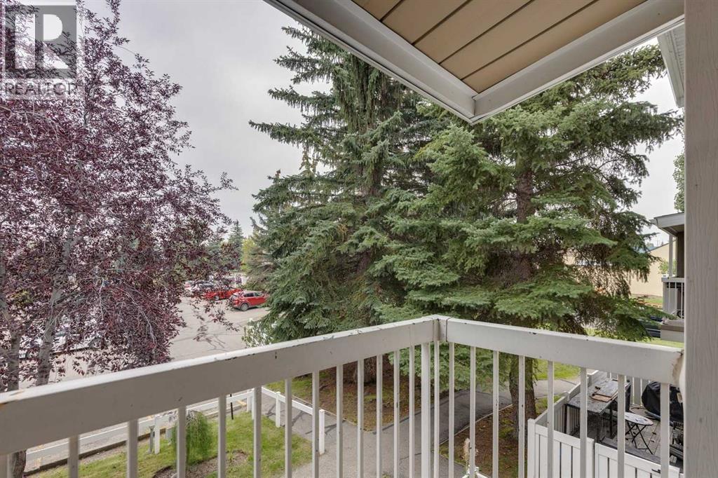Photo 7 of 5 3015 51 Street Sw, Calgary AB