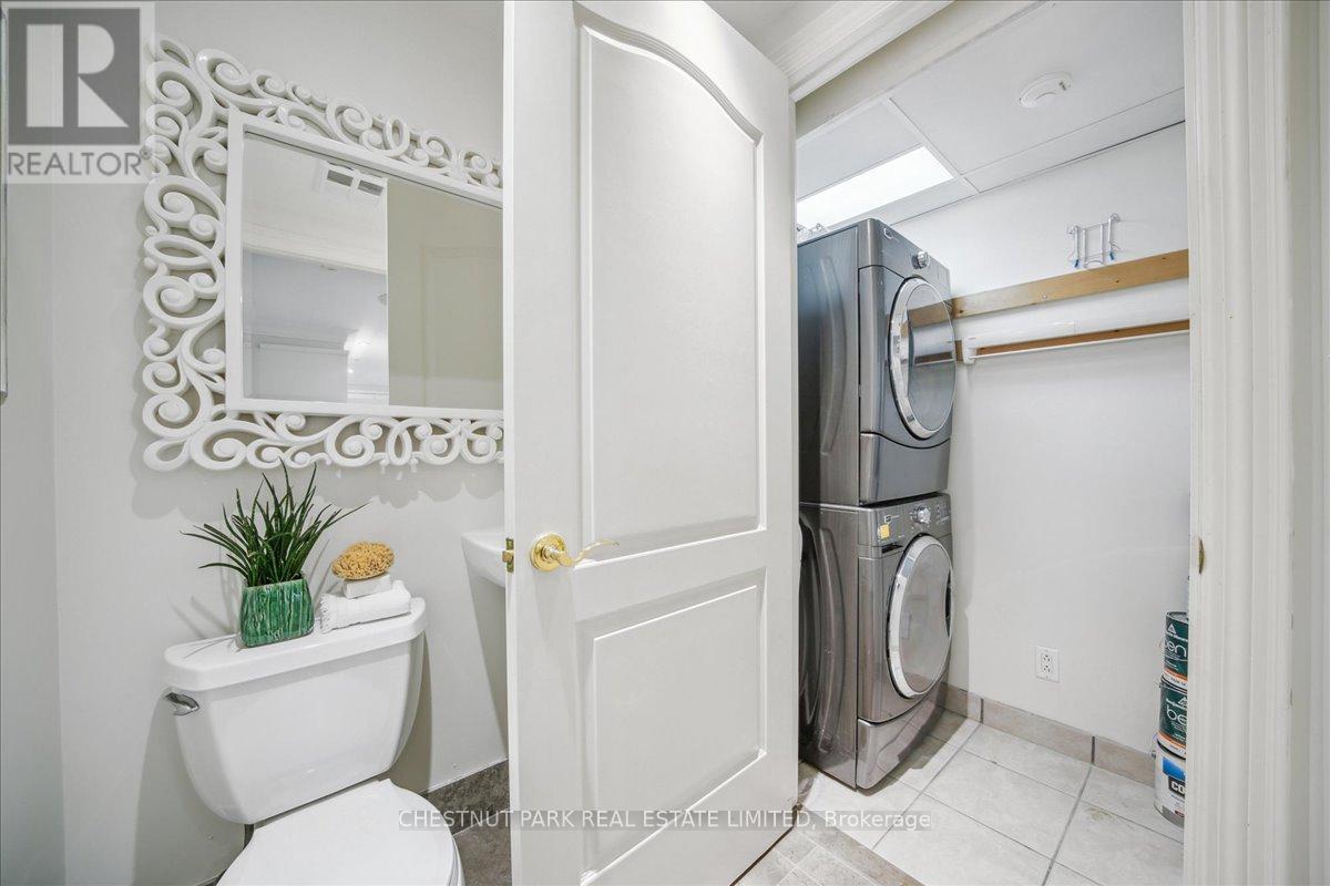 Photo 12 of 203 33 Delisle Avenue, Toronto ON