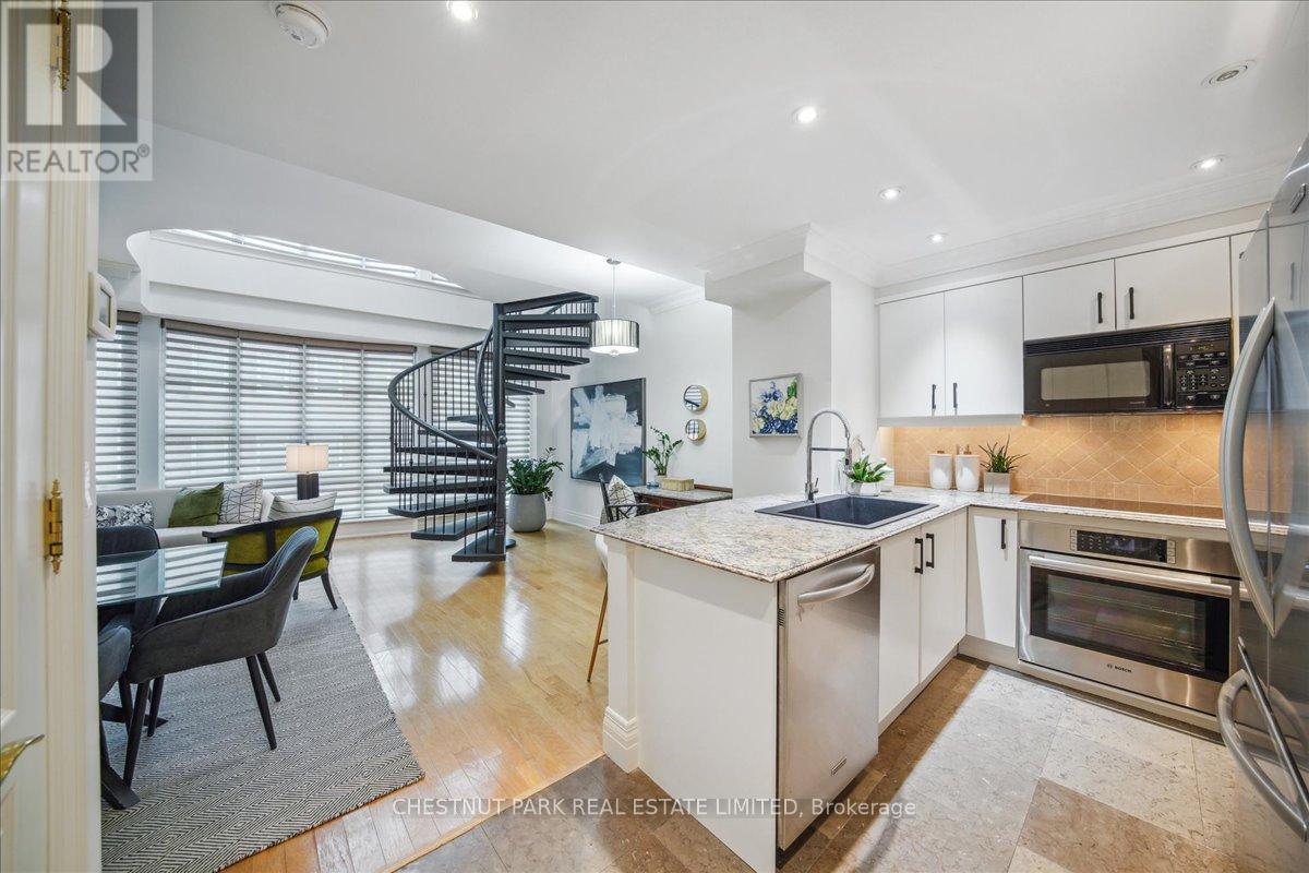 Photo 2 of 203 33 Delisle Avenue, Toronto ON