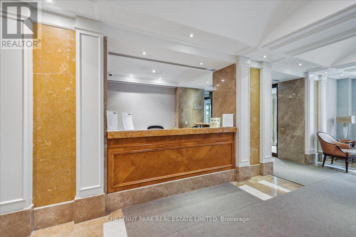 Photo 26 of 203 33 Delisle Avenue, Toronto ON