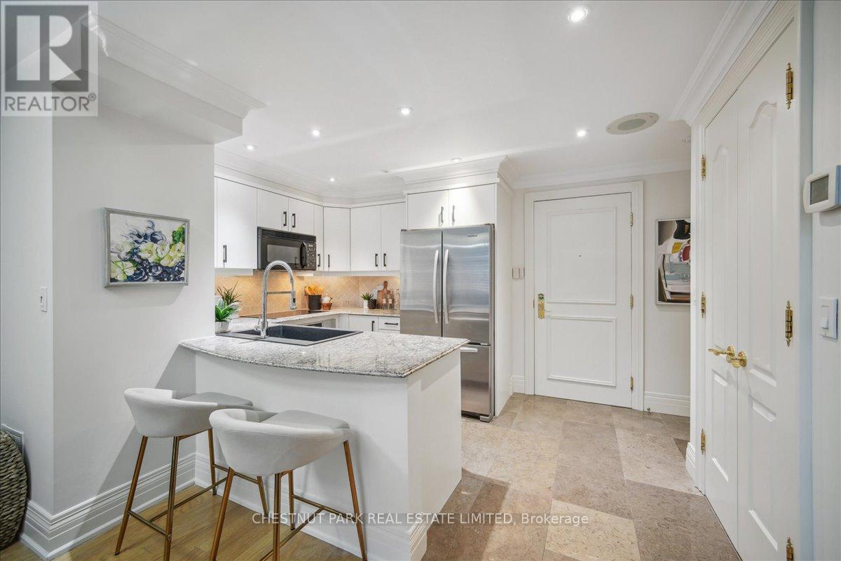Photo 3 of 203 33 Delisle Avenue, Toronto ON