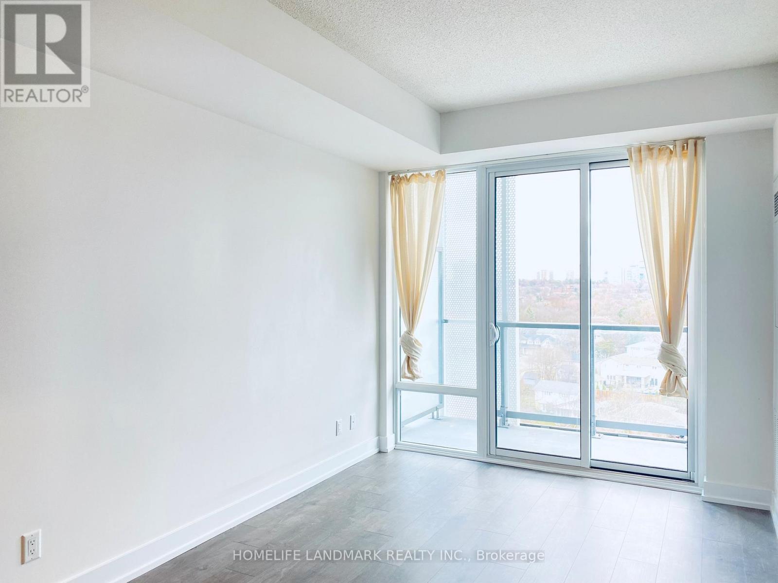 Photo 5 of 1240 25 Adra Grado Way, Toronto ON