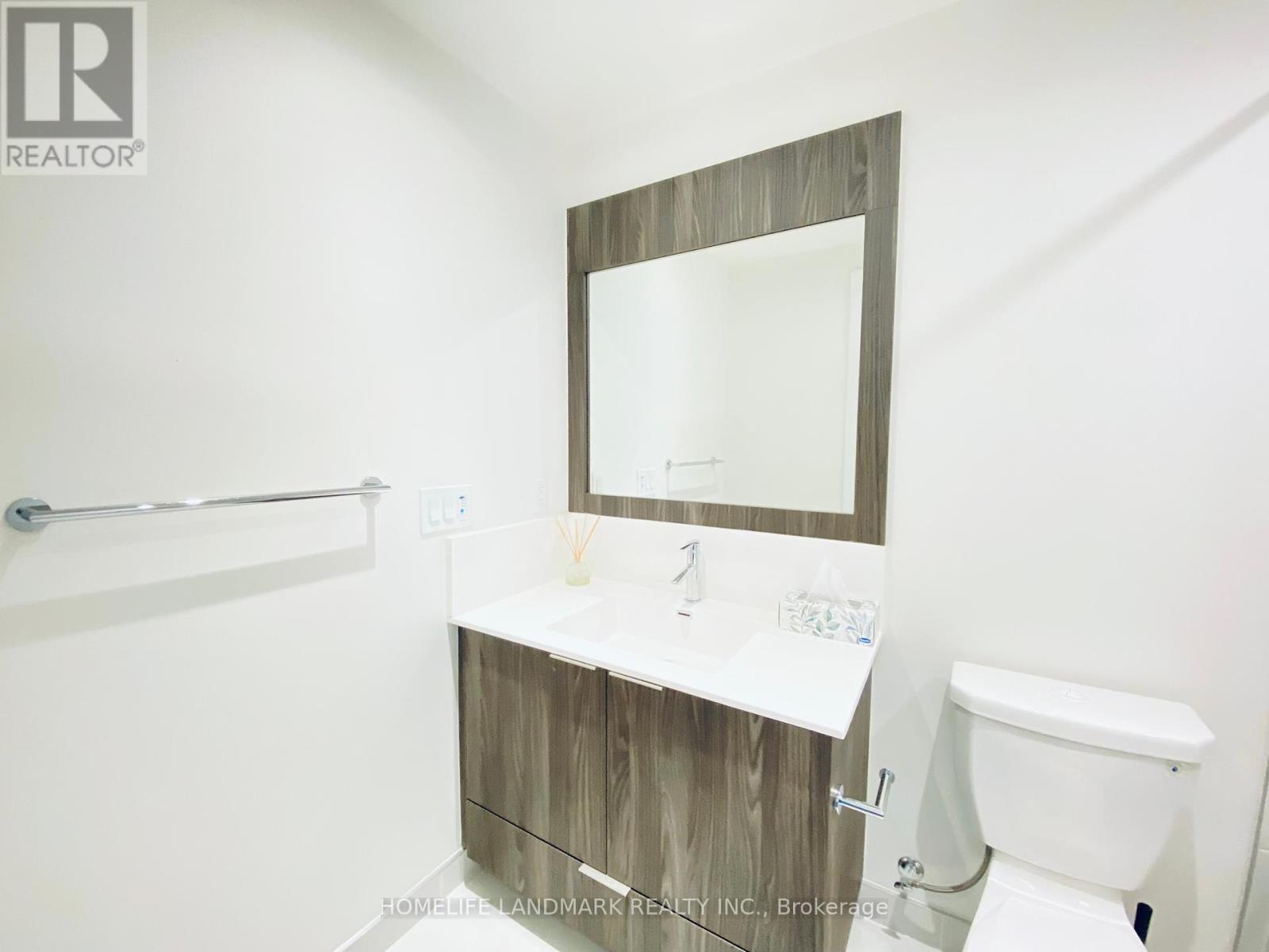 Photo 8 of 1240 25 Adra Grado Way, Toronto ON
