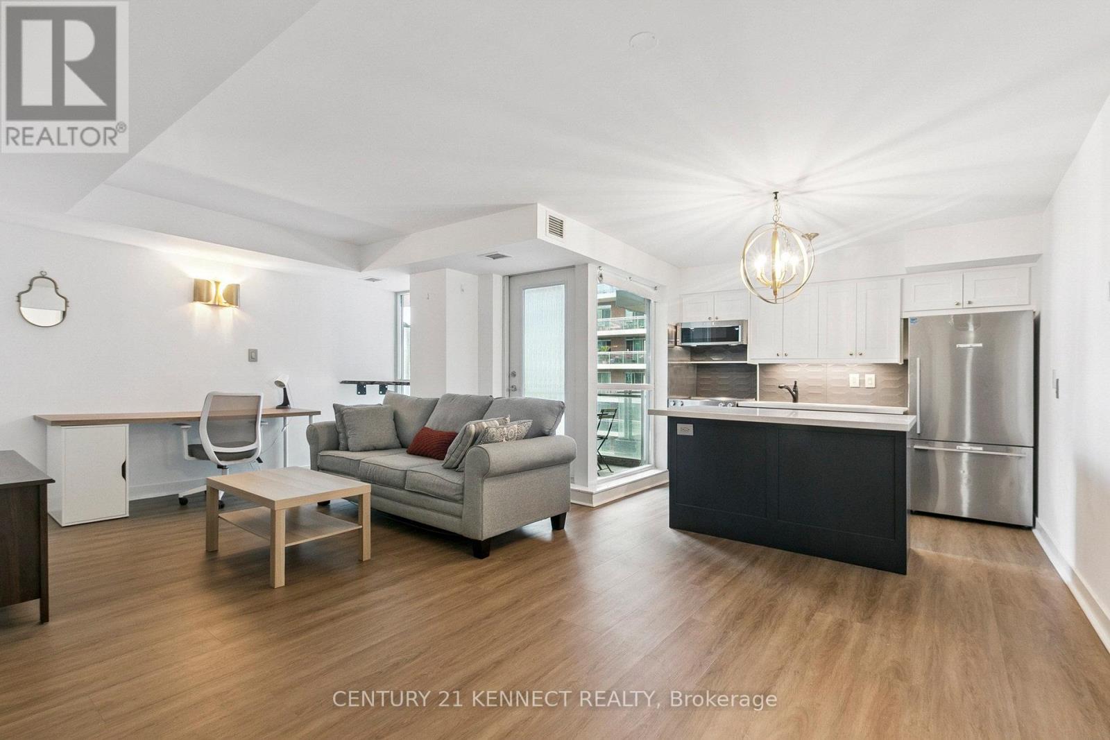 Photo 3 of 1502 80 Western Battery Road, Toronto ON
