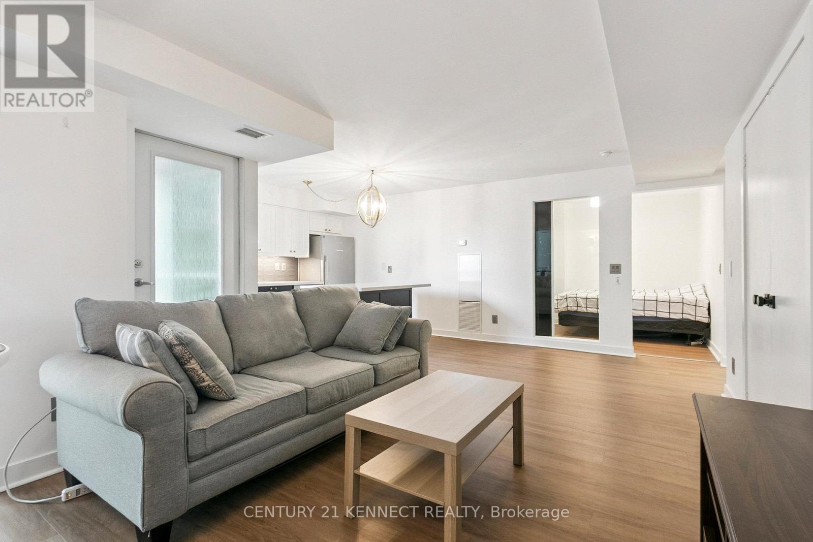 Photo 5 of 1502 80 Western Battery Road, Toronto ON