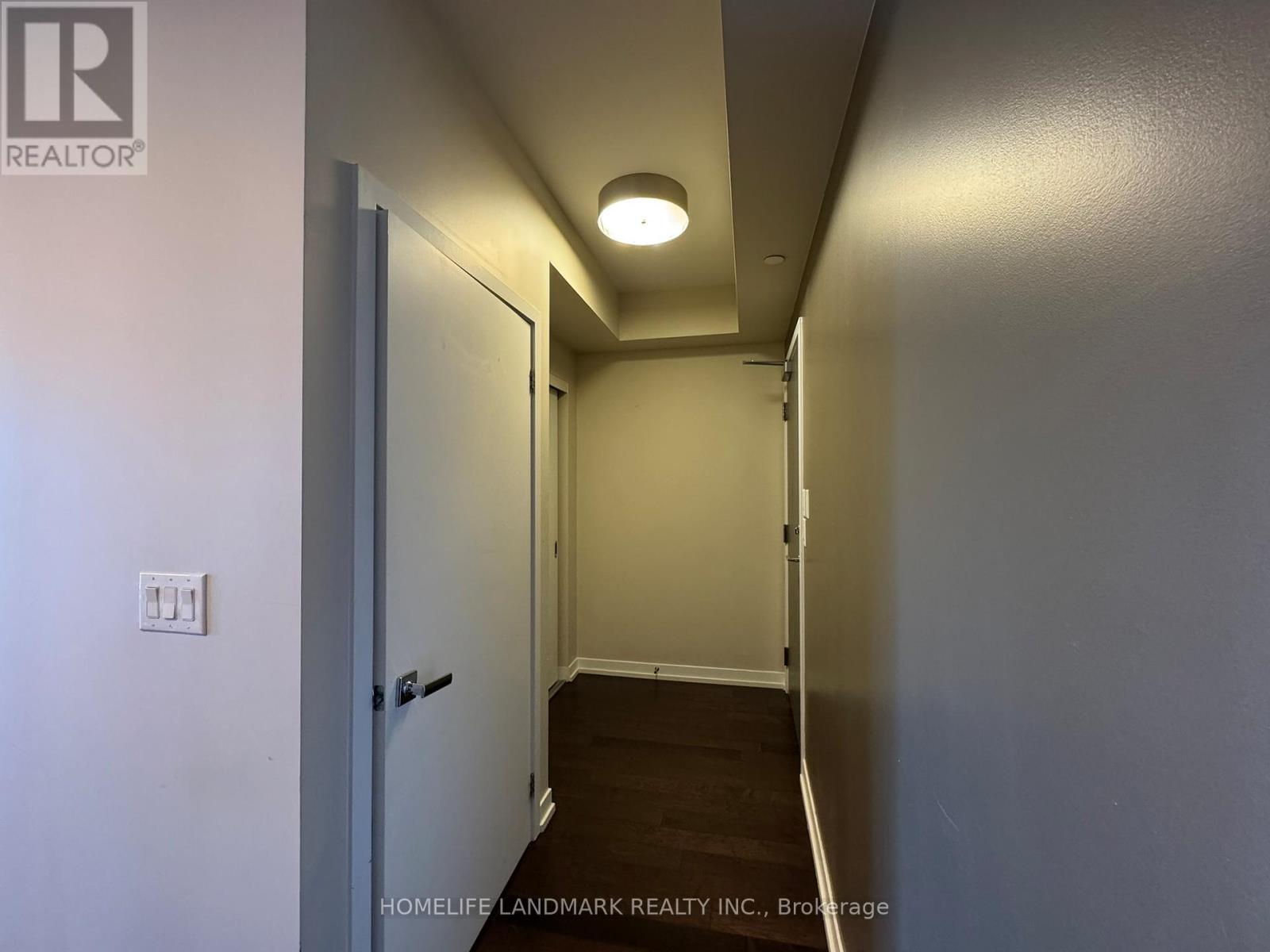 Photo 14 of 3010 21 Widmer Street, Toronto ON