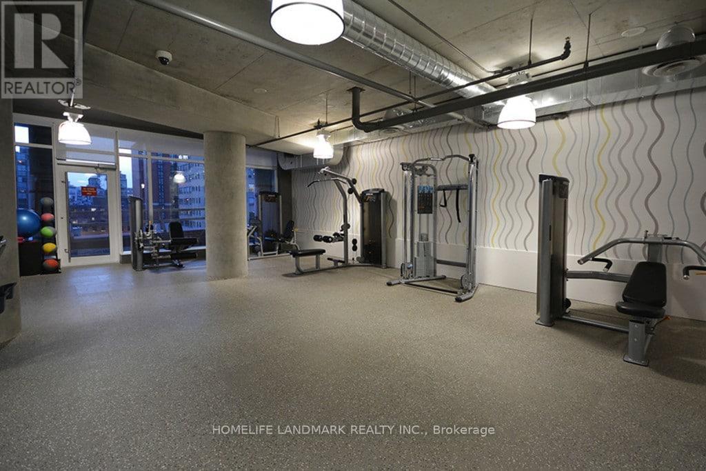 Photo 18 of 3010 21 Widmer Street, Toronto ON