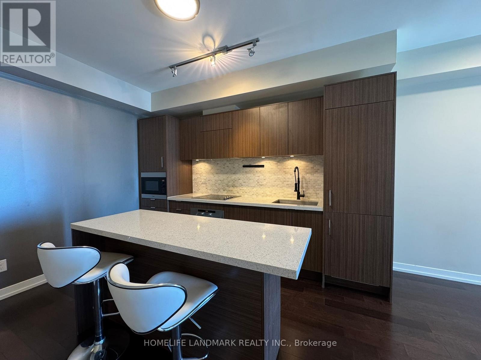 Photo 6 of 3010 21 Widmer Street, Toronto ON