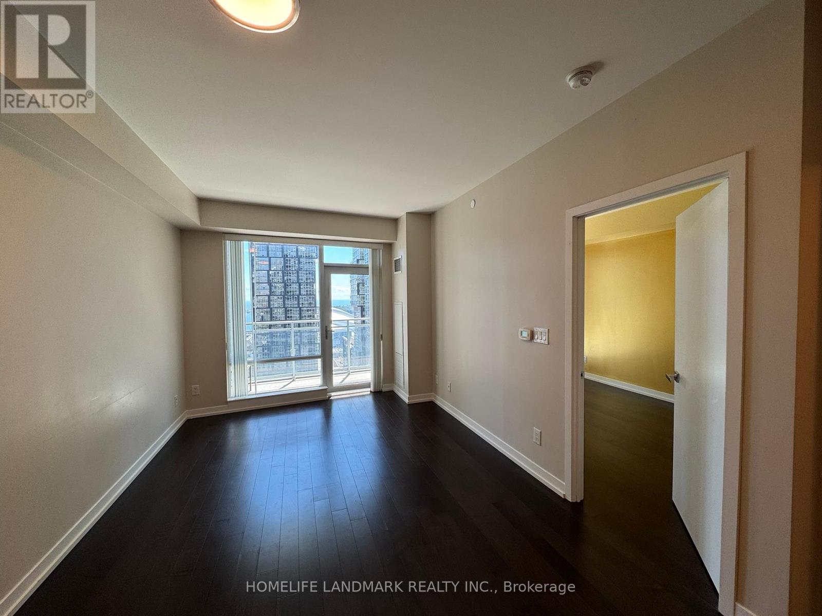 Photo 7 of 3010 21 Widmer Street, Toronto ON