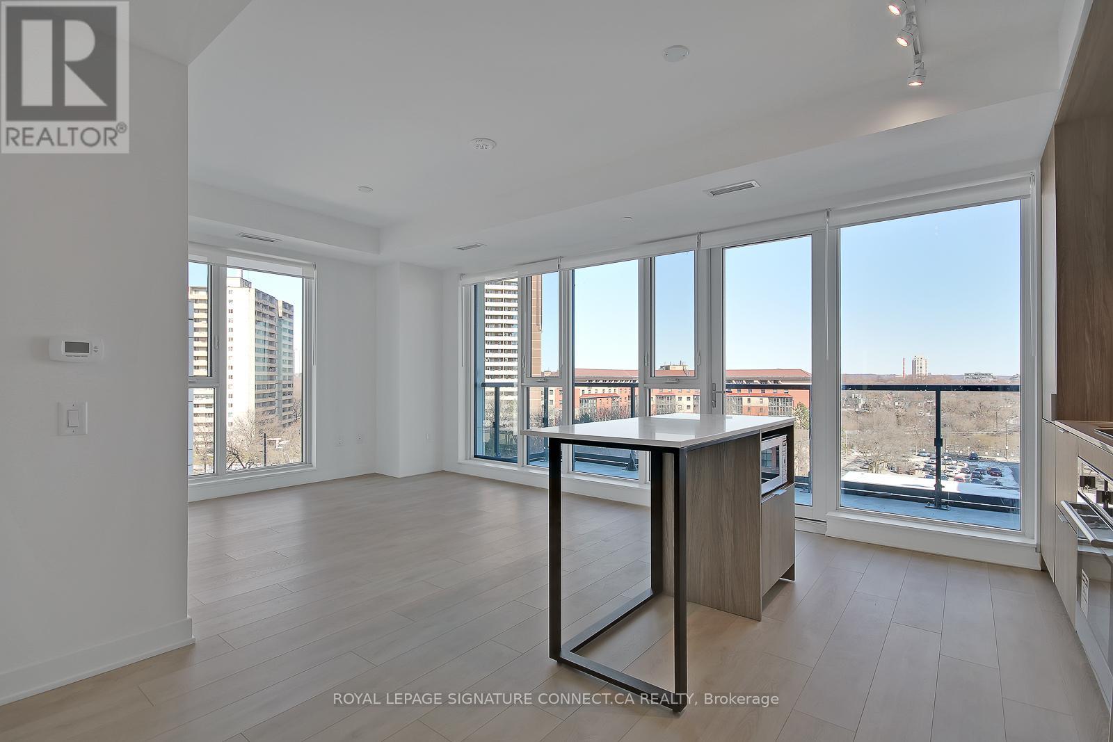 Photo 10 of 609 130 River Street, Toronto ON