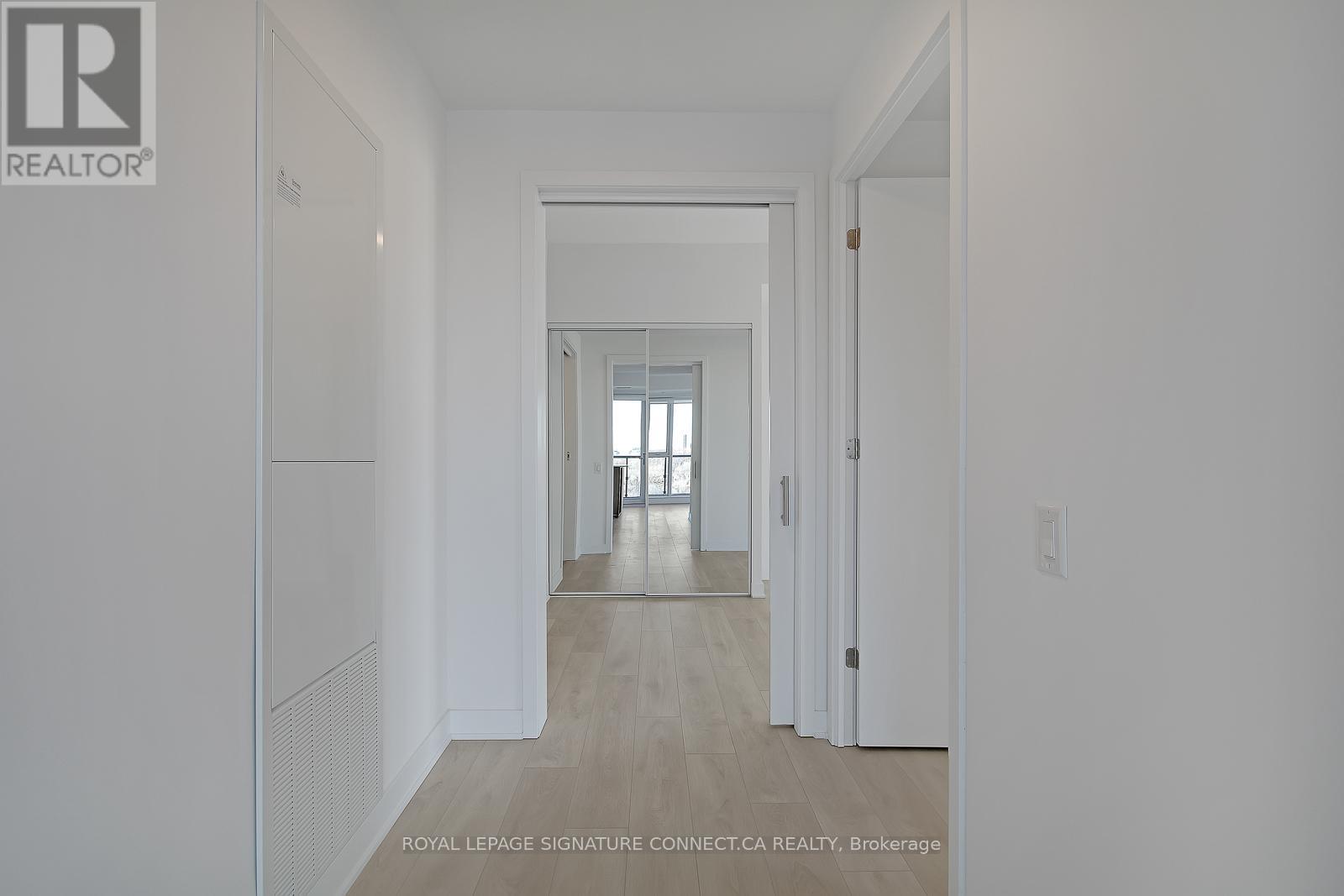 Photo 23 of 609 130 River Street, Toronto ON