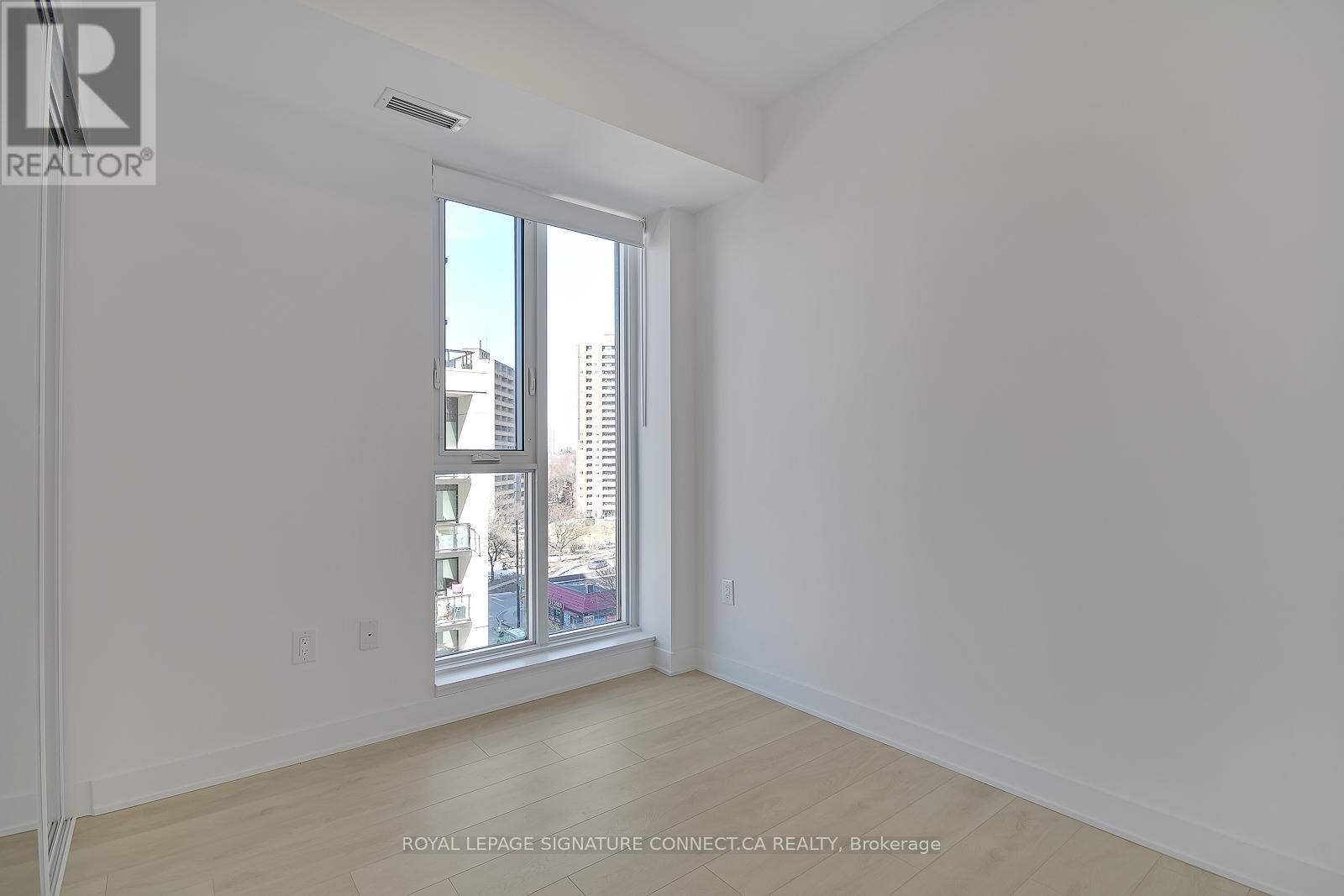 Photo 24 of 609 130 River Street, Toronto ON