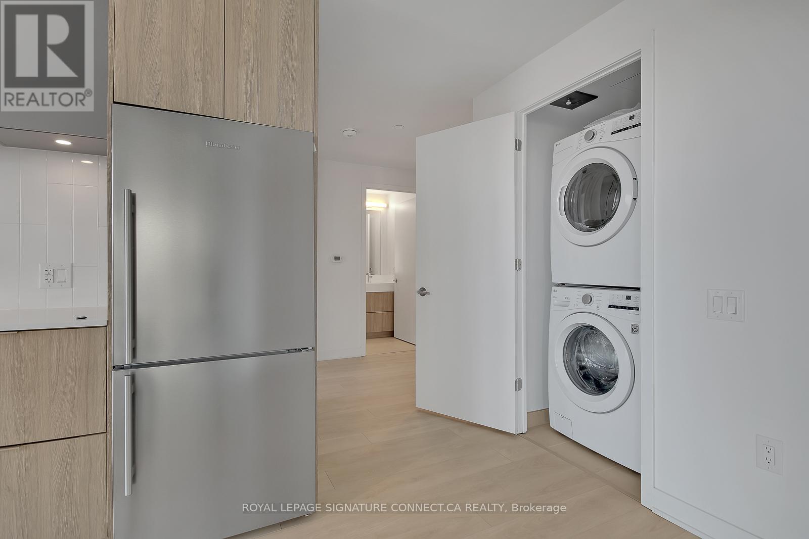 Photo 35 of 609 130 River Street, Toronto ON