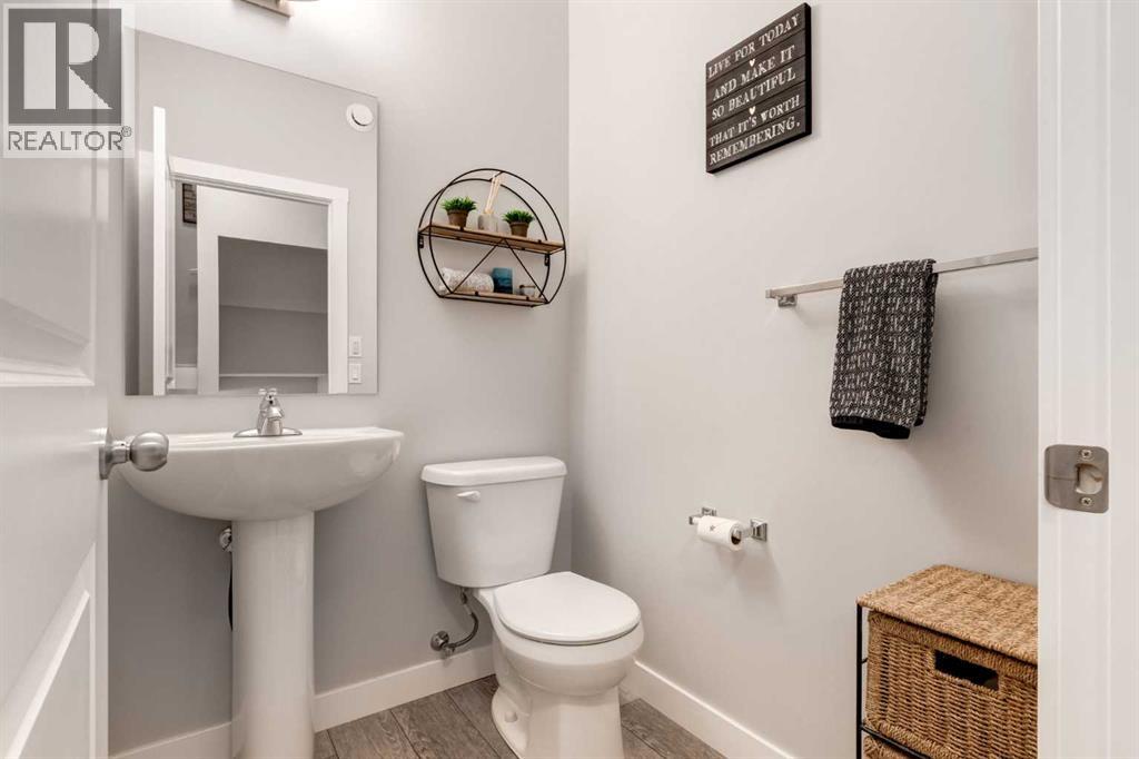 Photo 14 of 1136 Midtown Lane Sw, Airdrie AB