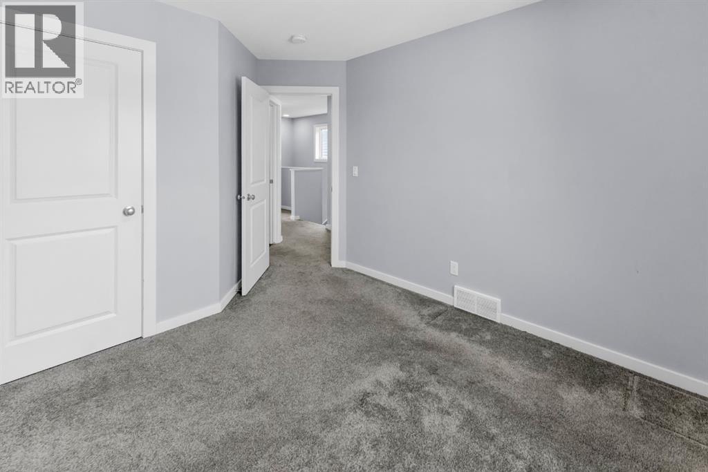 Photo 14 of 310 Savanna Terrace Ne, Calgary AB