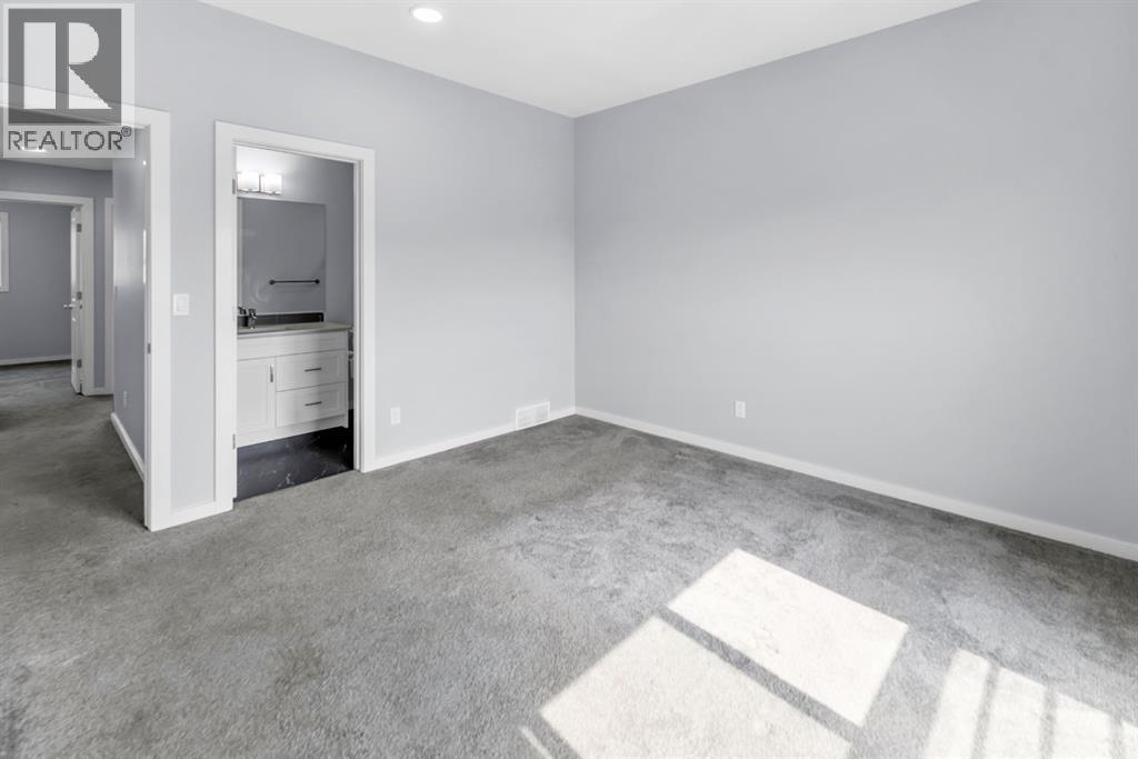 Photo 17 of 310 Savanna Terrace Ne, Calgary AB