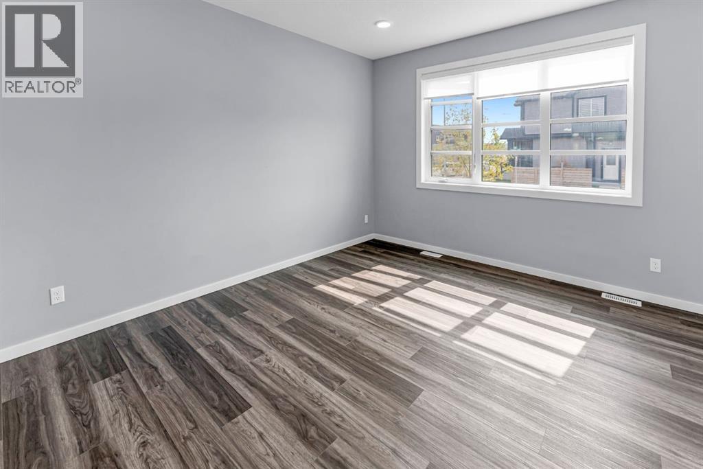 Photo 3 of 310 Savanna Terrace Ne, Calgary AB