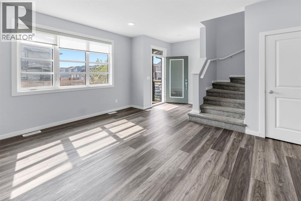 Photo 4 of 310 Savanna Terrace Ne, Calgary AB
