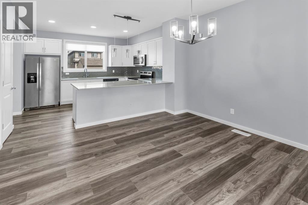 Photo 5 of 310 Savanna Terrace Ne, Calgary AB