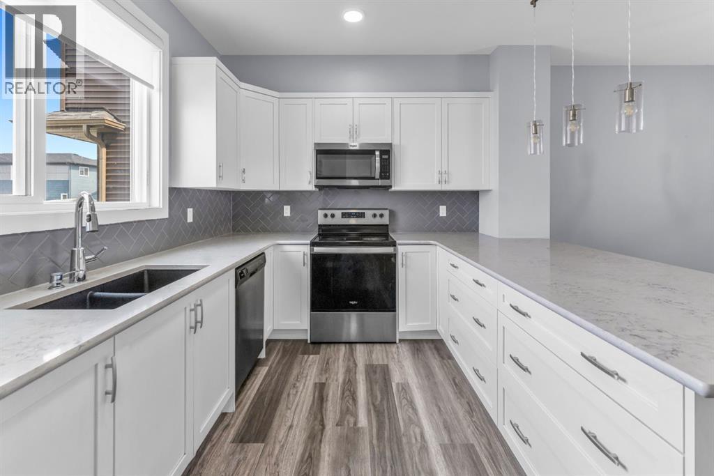 Photo 7 of 310 Savanna Terrace Ne, Calgary AB