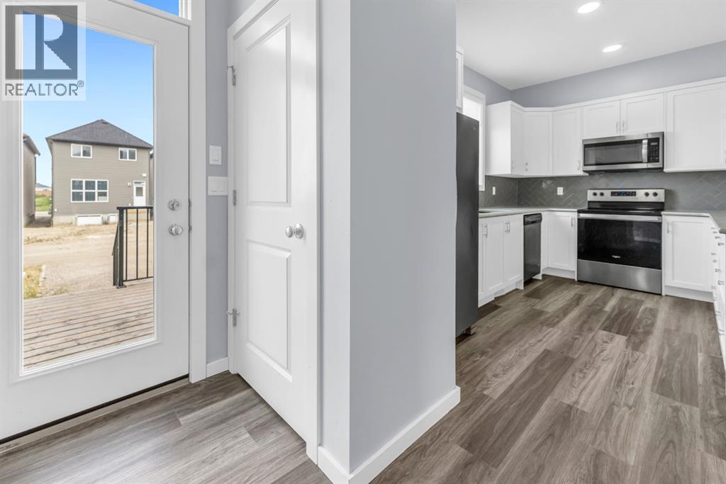 Photo 8 of 310 Savanna Terrace Ne, Calgary AB